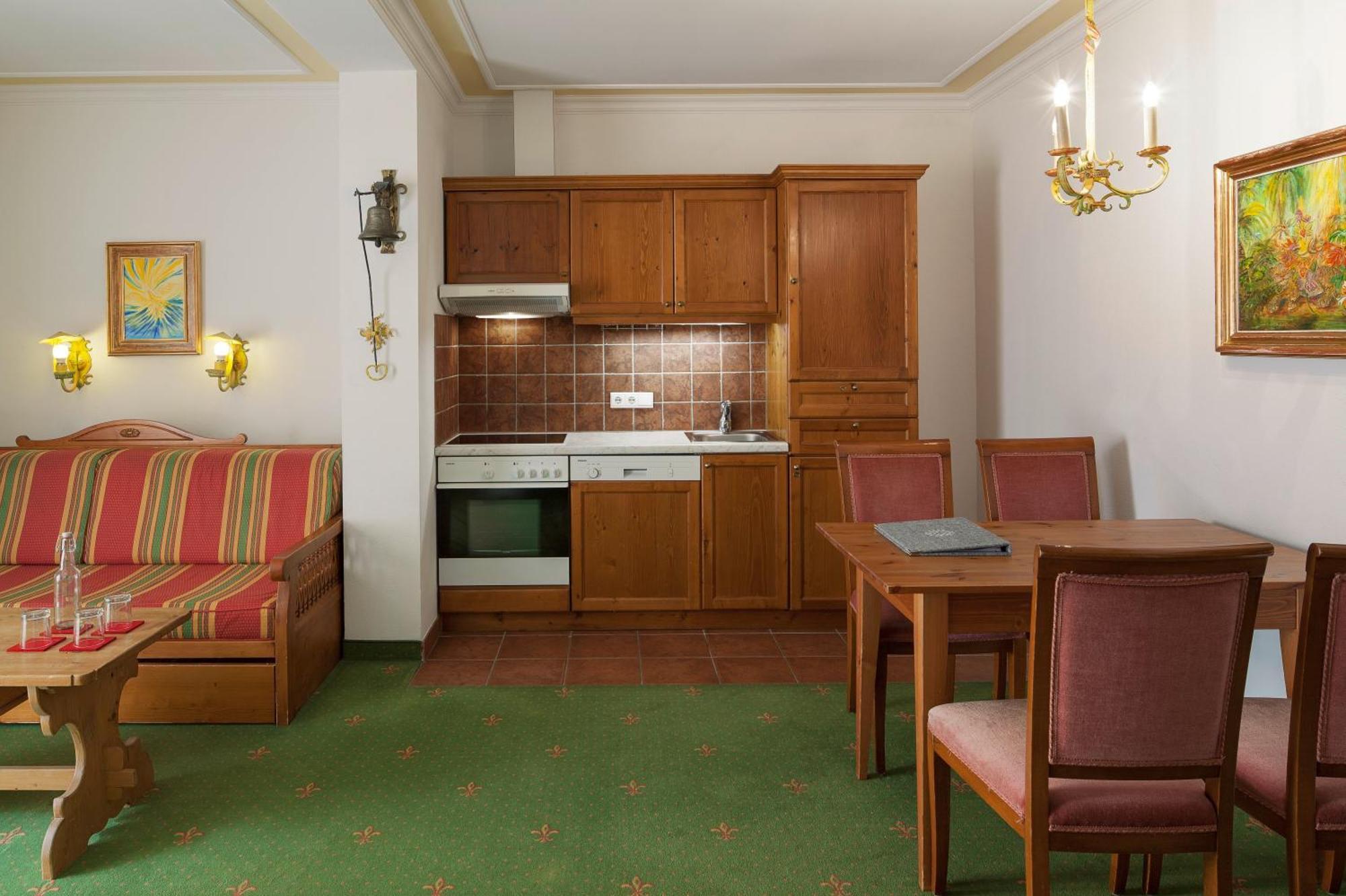 Aparthotel Chalet Wetzlgut Bad Gastein Room photo